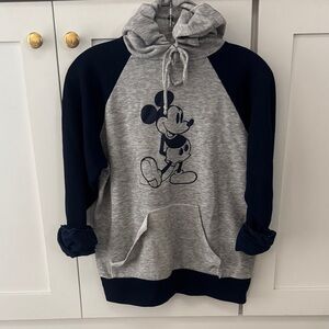 Disney Vintage Mickey Mouse Sweatshirt. Size M